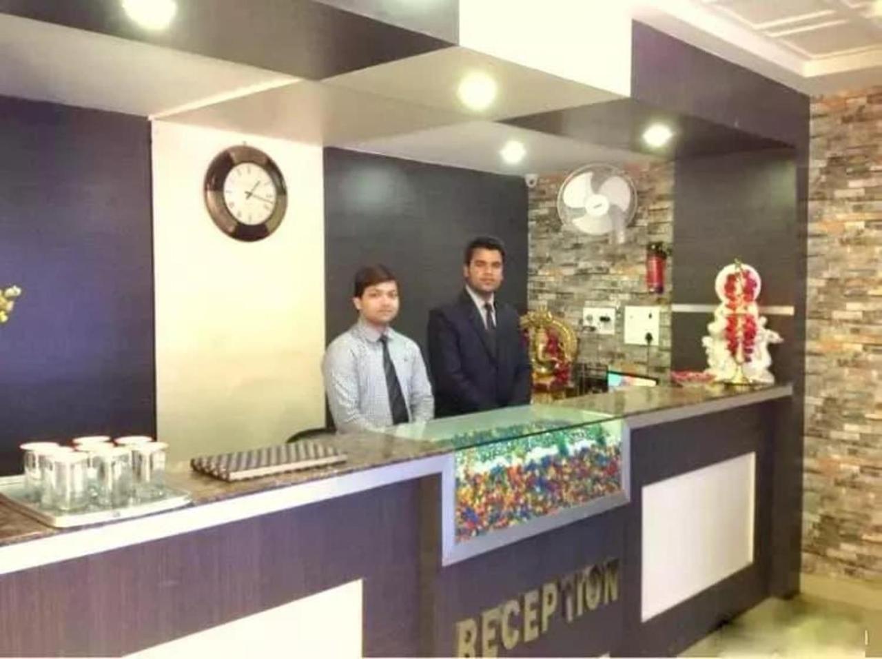 قاليور Hotel Radiance المظهر الخارجي الصورة